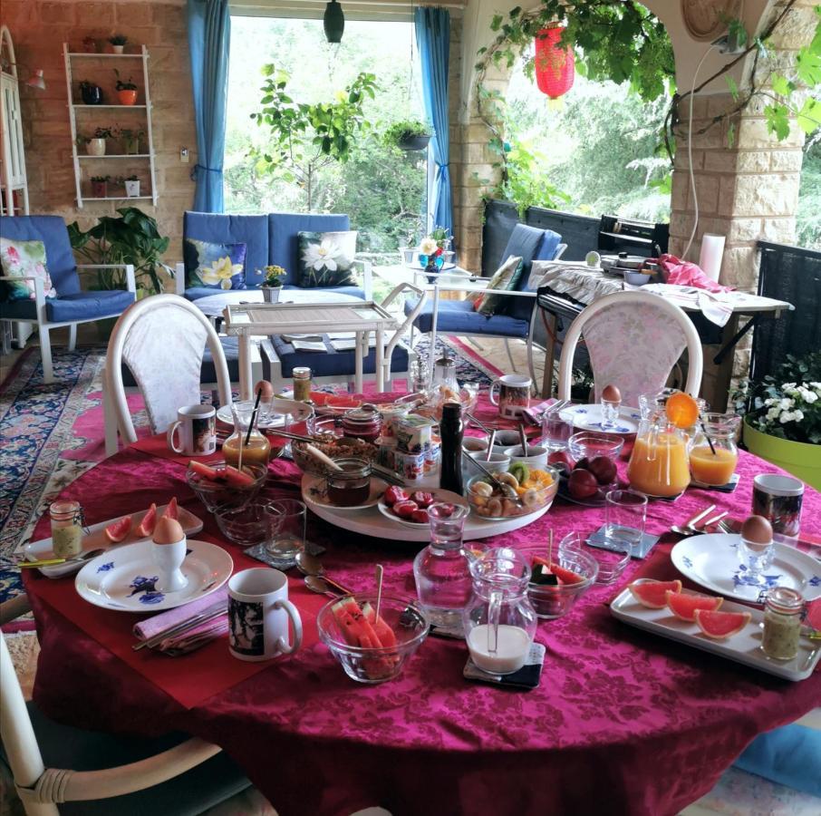 Le Balcon Des Jasses Bed & Breakfast Espere Exterior photo